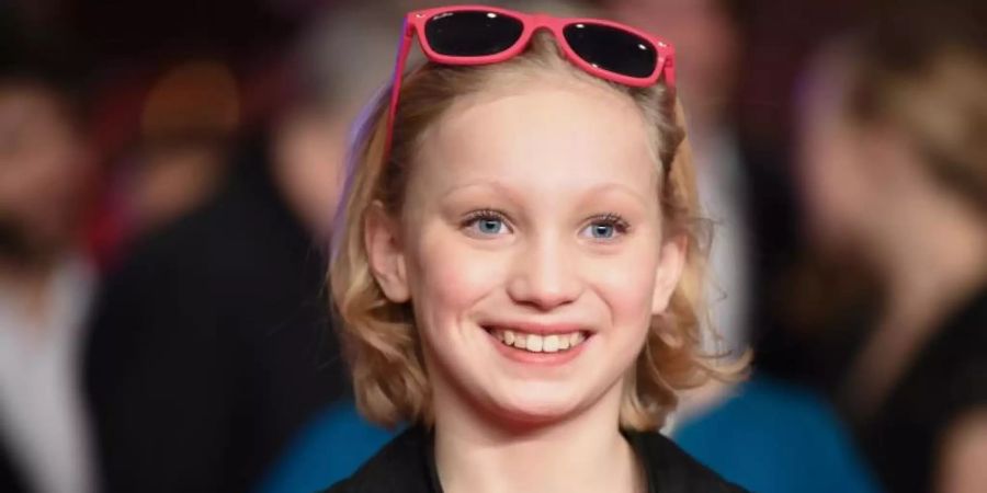 Helena Zengel ist 2019 Gast auf der 69. Berlinale in Berlin. Foto: Gregor Fischer/dpa