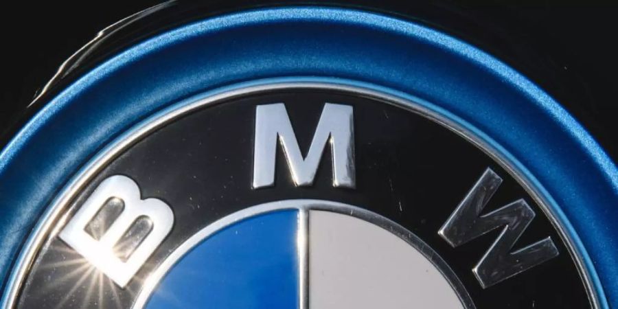 Um die Produktion von Batterievarianten zu verbessern, will BMW für seine Fahrzeuge 2025 eine neue Plattform einführen. Foto: Sebastian Gollnow/dpa