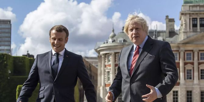 emmanuel macron boris johnson