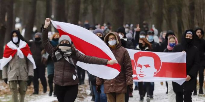 Polizeigewalt - Festnahmen bei Protesten gegen Lukaschenko in Belarus