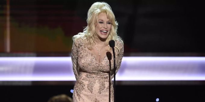 Dolly Parton ist die Patentante von Miley Cyrus. miley cyrus