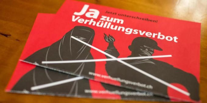 Ein Flyer für die Initiative «Ja zum Verhüllungsverbot». Verhüllungsverbot