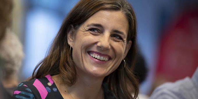 Die Berner Nationalrätin Flavia Wasserfallen vor ihrer Ernennung zur Ständeratskandidatin. Die Berner Nationalrätin Flavia Wasserfallen vor ihrer Ernennung zur Ständeratskandidatin.