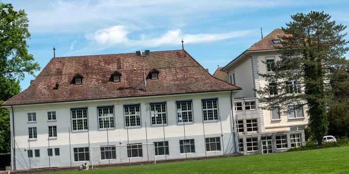 Die Schule in Gerlafingen. Die Schule in Gerlafingen.