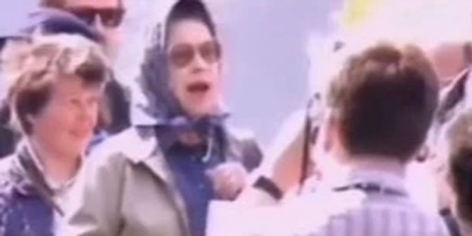 Video geht viral - So sauer hat man die Queen noch nie gesehen