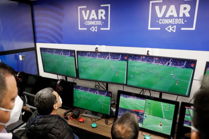 VAR