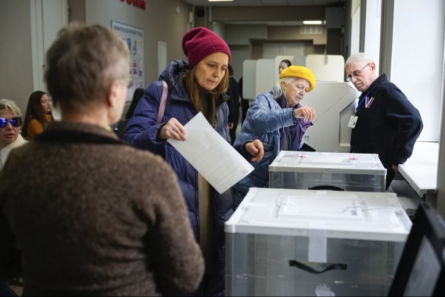 In Russland fand letztes Wochenende zum ersten Mal eine dreitägige Wahl statt.