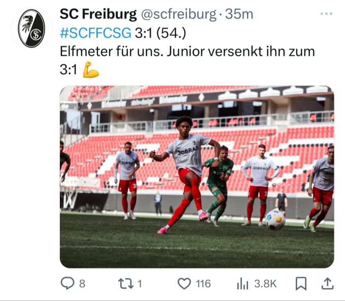 Junior Adamu trifft in der zweiten Halbzeit per Penalty. 2021 lief er noch für den FC St.Gallen auf. FC St.Gallen