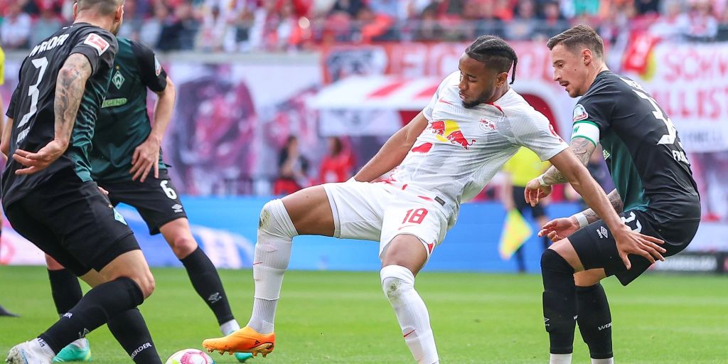 Zwei späte Tore RB Leipzig besiegt SV Werder Bremen knapp