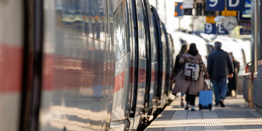 Der geplante 50-Stunden-Warnstreik bei der Deutschen Bahn ist abgesagt worden.