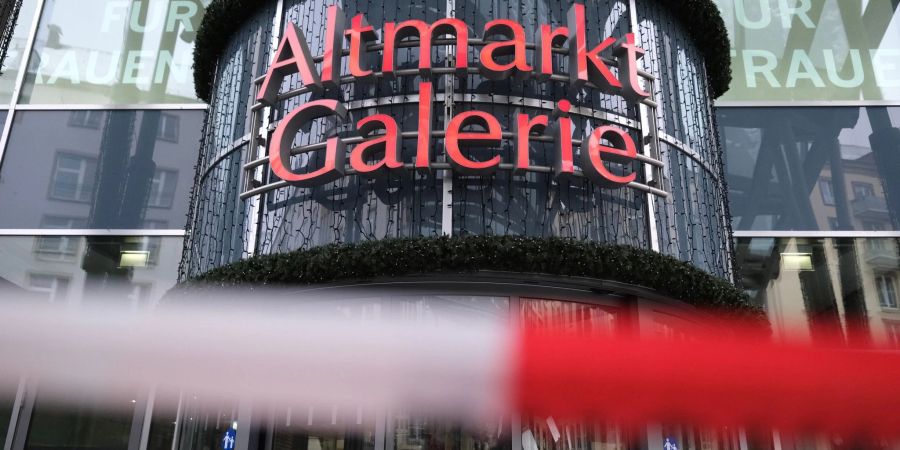 Am Einkaufszentrum hatte die Polizei im Dezember eine Geiselnahme beendet.