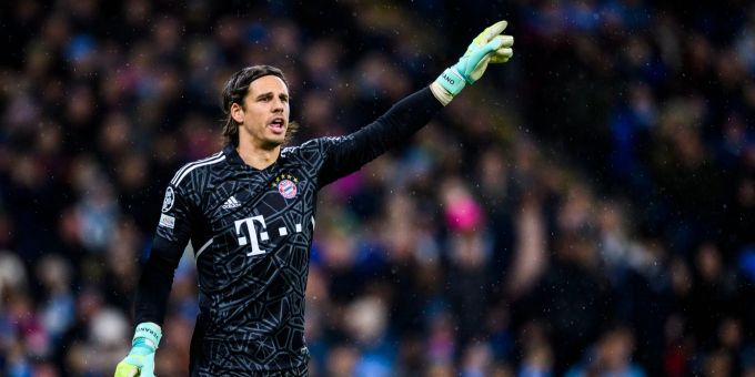 Musste in Manchester dreimal hinter sich greifen: Bayern-Keeper Yann Sommer. Yann Sommer
