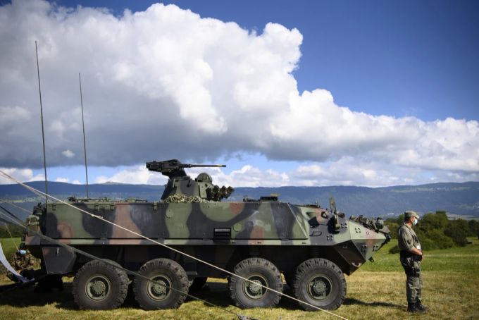 Militärfahrzeuge richteten besonders hohen Schaden an. militär schweiz schaden panzer
