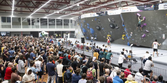 In Bern beginnt die Weltmeisterschaft im Sportklettern. Klettern Bern Weltmeisterschaft