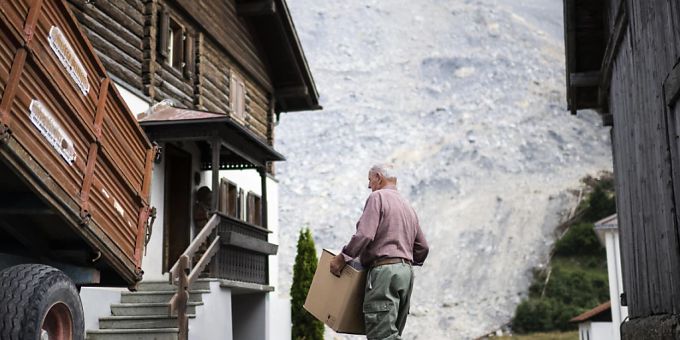 Evakuierte Brienzer dürfen vielleicht bald für einige Stunden ins abgesperrte Dorf zurückkehren. (Archivbild) Brienzer