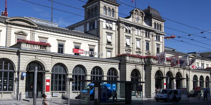 Der Winterthurer Hauptbahnhof: Von hier aus war der Bahnverkehr in östlicher und südöstlicher Richtung eingeschränkt. Der Winterthurer Hauptbahnhof: Von hier aus war der Bahnverkehr in östlicher und südöstlicher Richtung eingeschränkt.