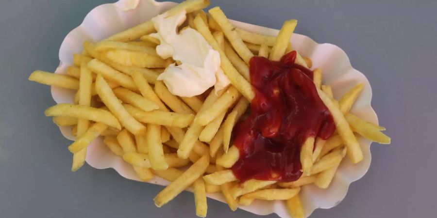 Für Pommes Frites, Chips, Kekse und ähnliche Produkte gelten demnächst neue Vorgaben.