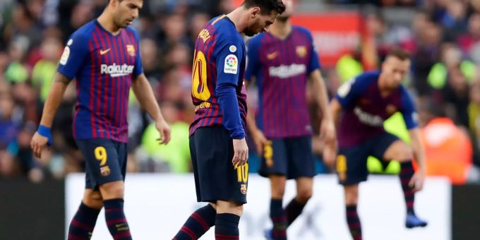 Barcelonas Lionel Messi (M) nach dem 0:2. FC Barcelona - Real Betis Sevilla