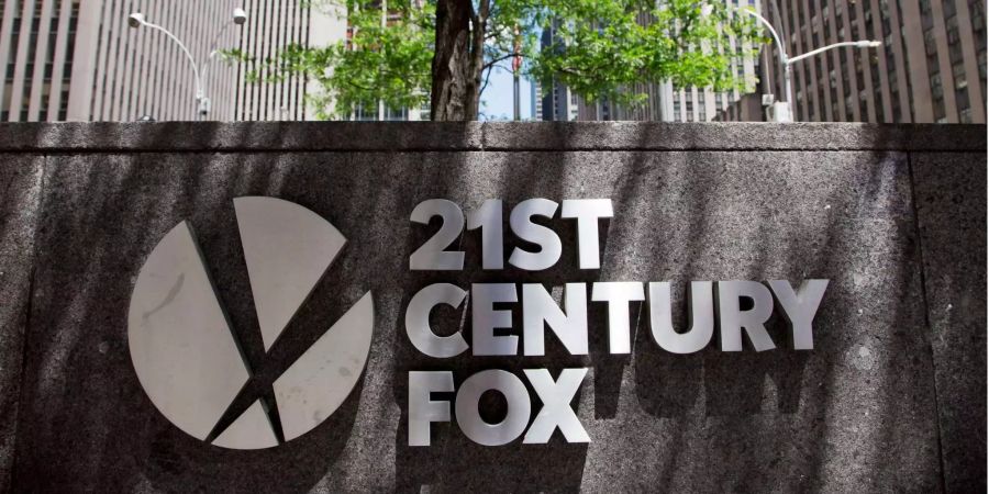 Das Logo von 21st Century Fox ziert das Büro des Medienunternehmens in New York.