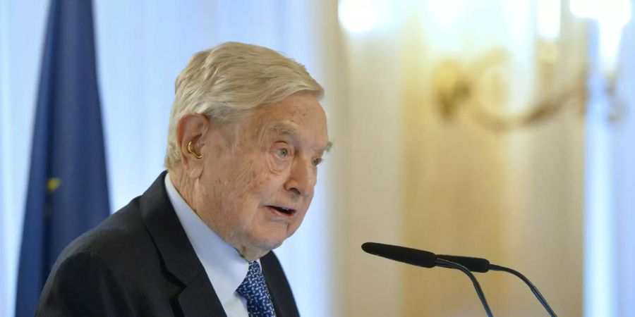 US-Investor George Soros hält bei der Feier «25 Jahre Open Medical Institute» eine Rede.