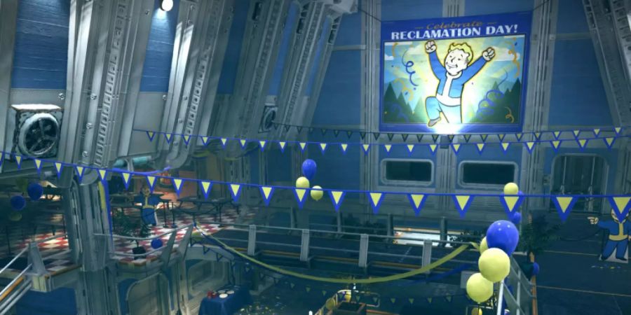 Fallout 76: Blaue und gelbe Girlanden und Ballone zieren einen Vault.