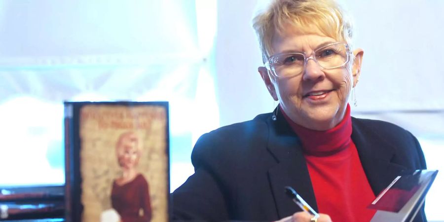 Peggy Sue Gerron stellt ihr neues Buch «What Ever Happened to Peggy Sue» auf einer Pressekonferenz in Tyler, Texas (US) vor.