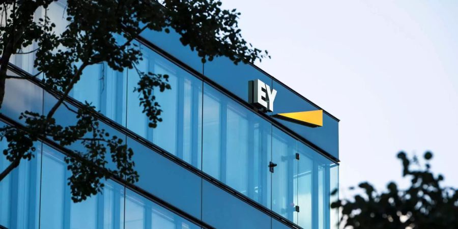 ernst & young