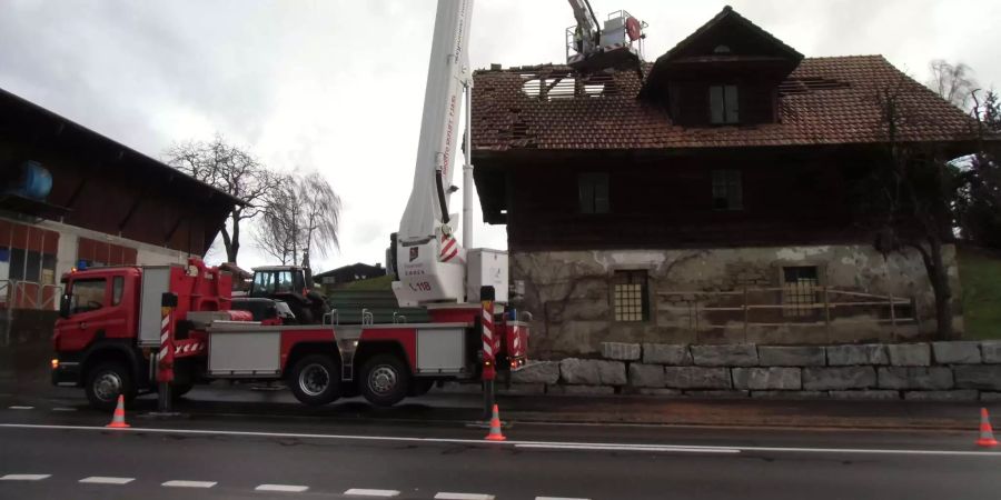 Insgesamt wurden 45 Feuerwehren auf dem gesamten Kantonsgebiet aufgeboten.