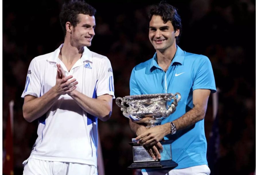 2010 gewinnt Roger Federer in Australien gegen Andy Murray mit 6:3, 6:4, 7:6. Es ist sein 16. Grand-Slam-Titel.