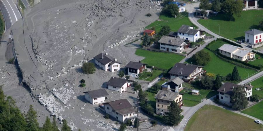 Bondo GR glich nach den Murgängen einer Ruine.