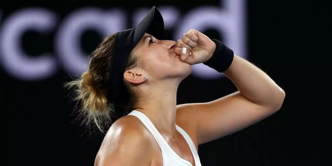 Bencic freut sich über ihren Sieg gegen Venus Williams. Bencic freut sich über ihren Sieg gegen Venus Williams.