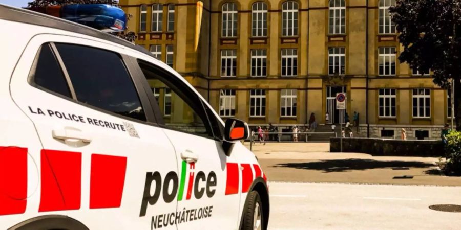 Laut der Polizei befinden sich die Geiseln nicht mehr in der Gewalt der Männer.