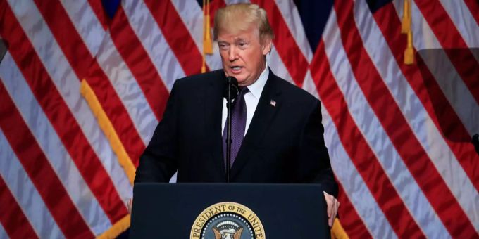 Donald Trump feiert mit der Verabschiedung der Steuerreform einen grossen Erfolg. Donald Trump feiert mit der Verabschiedung der Steuerreform einen grossen Erfolg.