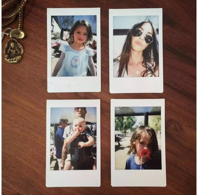 Rasselbande: Megans Söhne Noah (o.l.), Bodhi (u.r.) und Journey (u.l.). megan fox