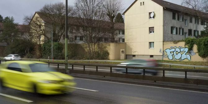 Eien Autobahn in Zürich.