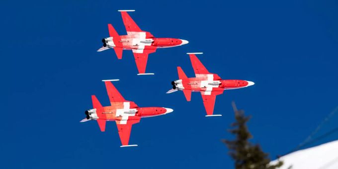 Die Patrouille Suisse am Lauberhornrennen 2019. (Archivbild) Patrouille Suisse flugbetrieb