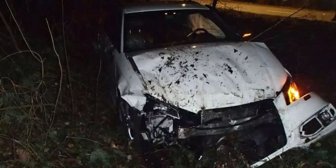 Unfallfahrzeug Unfallfahrzeug