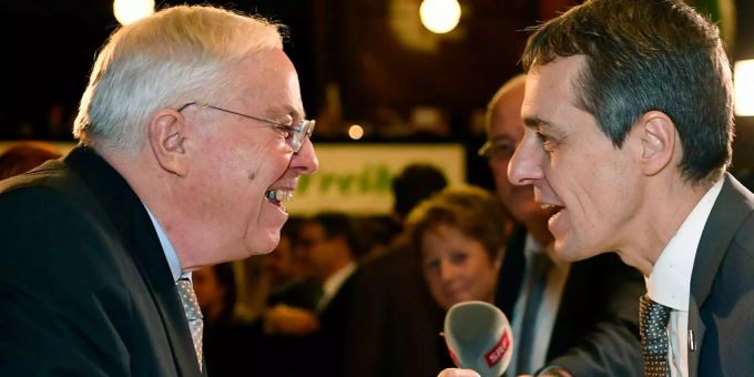 Blocher macht Ansage - Mit der Nazi-Keule gegen den Bundesrat