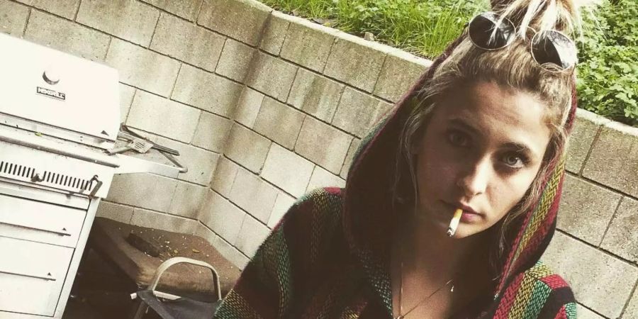 Ihre Familie macht sich Sorgen: Paris Jackson soll auf einen Nervenzusammenbruch zusteuern.