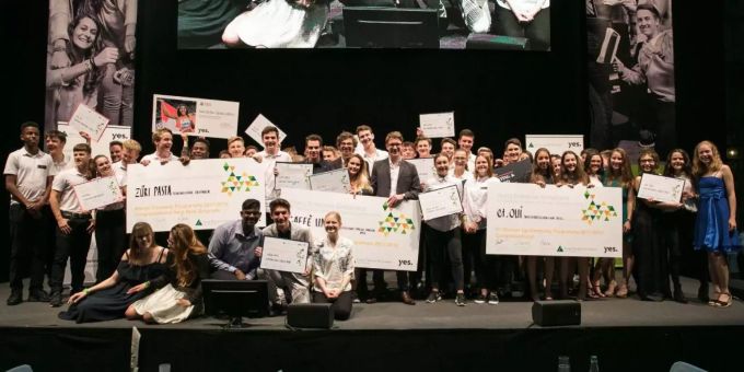 ZüriPasta konnte beim Wettbewerb für das beste Mini-Unternehmen der Schweiz den ersten Platz belegen. ZüriPasta konnte beim Wettbewerb für das beste Mini-Unternehmen der Schweiz den ersten Platz belegen.