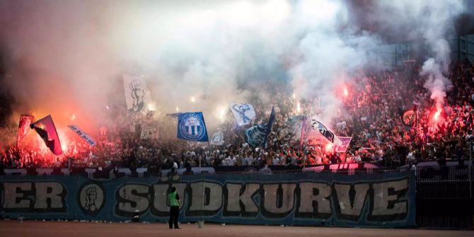 Pyro-Fackeln beim GC-FCZ-Derby