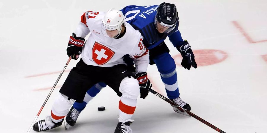 Die Schweiz (im Bild Fiala) kämpft gegen Finnland um den Einzug in den Halbfinal.