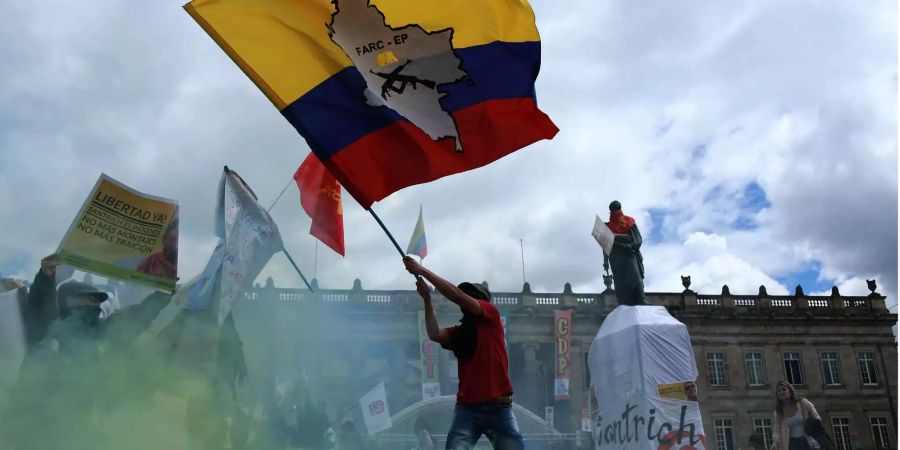 Die Wahl entscheidet auch über den Friedensvertrag mit den Farc-Rebellen