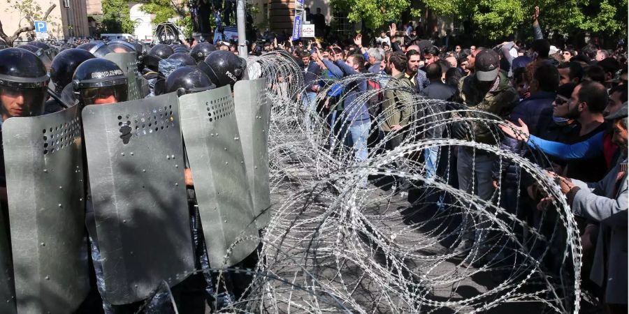 Unruhen im Zuge der Ministerpräsidentenwahl in Armenien.