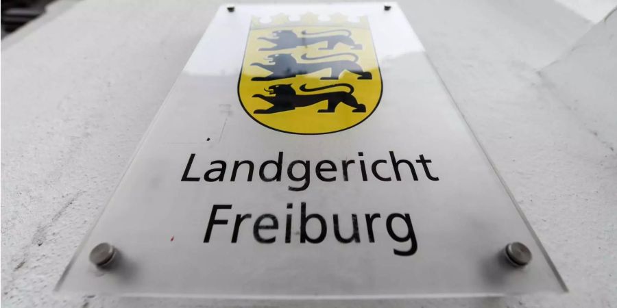 Vor dem Landgericht Freiburg muss sich am Mittwoch ein Schweizer verantworten.