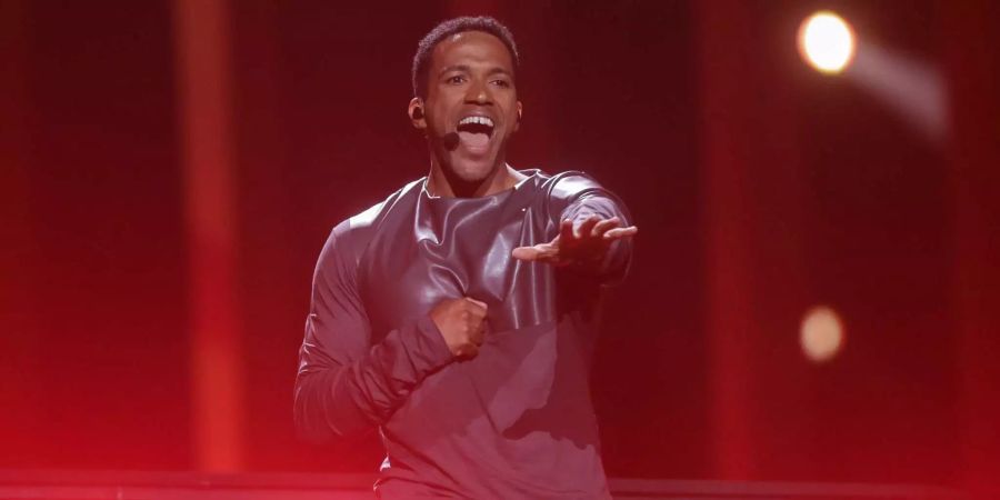 Der Österreicher Cesár Sampson erhielt für seinen Song «Nobody But You» die meisten Stimmen der Jury, für den Gesamtsieg reichte es aber nicht: Cesár Sampson wurde Dritter.