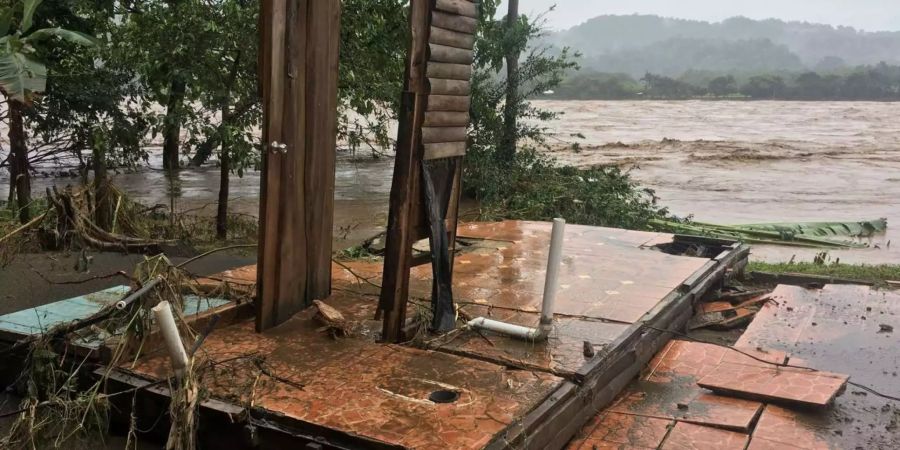 Bilder der Zerstörung in Costa Rica - Der Sturm Nate hat enormen Schaden angerichtet