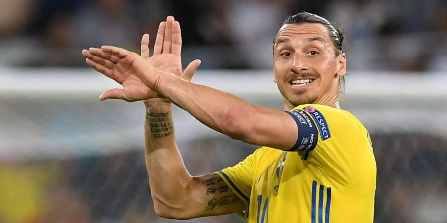 Zlatan Ibrahimovic überlegt sich an der WM ein Comeback zu geben.