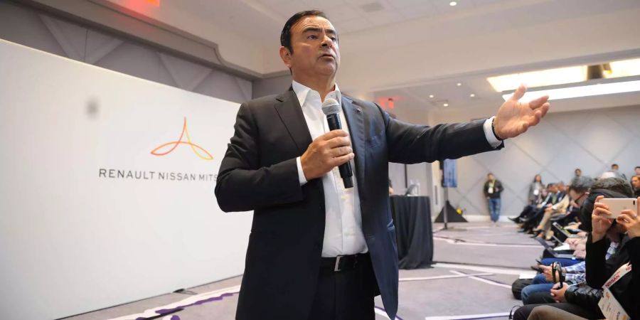 Renault-Chef Carlos Ghosn spricht in Las Vegas auf der Technik-Messe CES über die Zukunft der Roboter-Taxis.