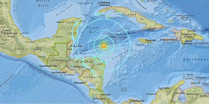 Tsunami-Warnung - Schweres Erdbeben erschüttert die Karibik
